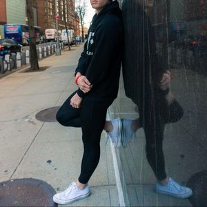 Converse Chuck Taylor Low Top Sneakers